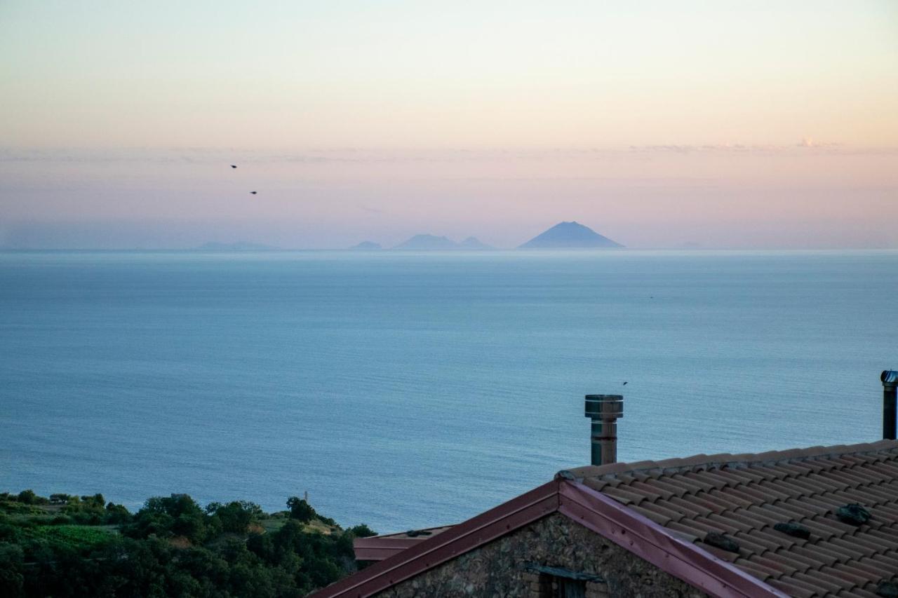 Palazzo Del Diplomatico Villa Belmonte Calabro Kültér fotó
