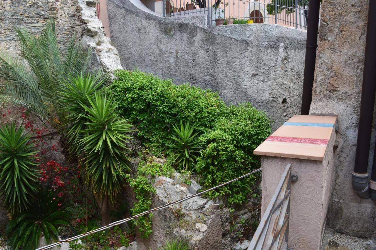 Palazzo Del Diplomatico Villa Belmonte Calabro Kültér fotó